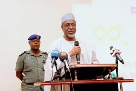 Environment minister seeks accurate data to tackle desertification