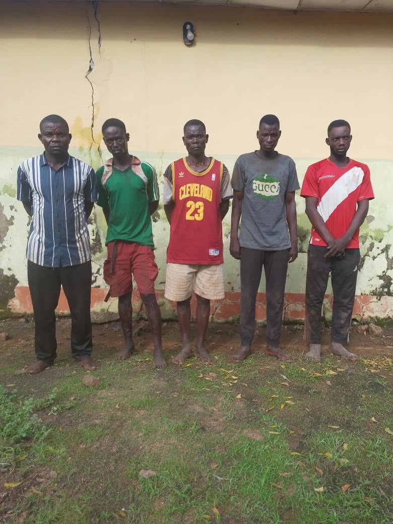Troops arrest five suspected criminals in Taraba