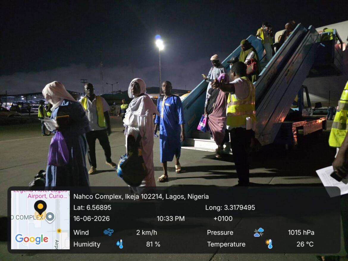 NEMA receives 180 Nigerian returnees from Algeria