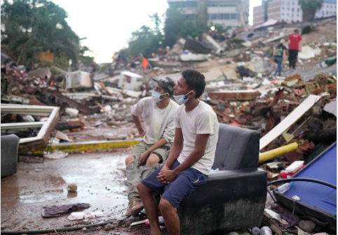 Group demands end to US sanctions on Venezuela after deadly quakes