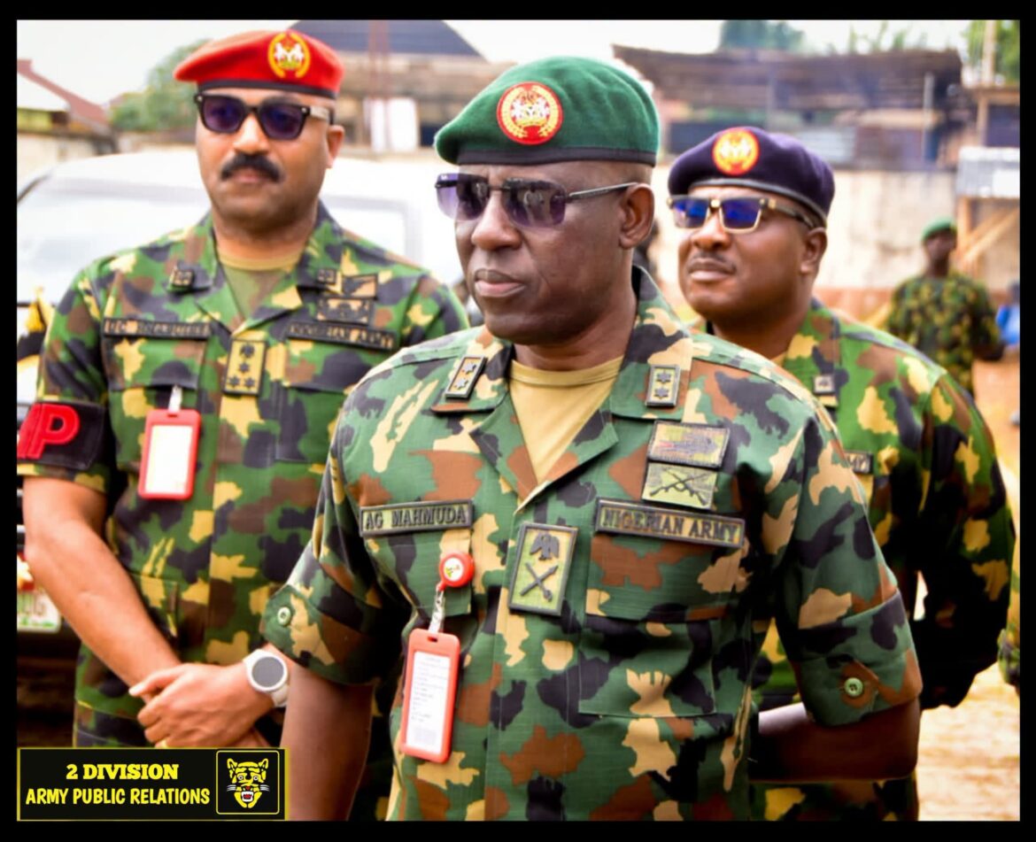 GOC 2 Division inspects new formations in Oyo, Osun