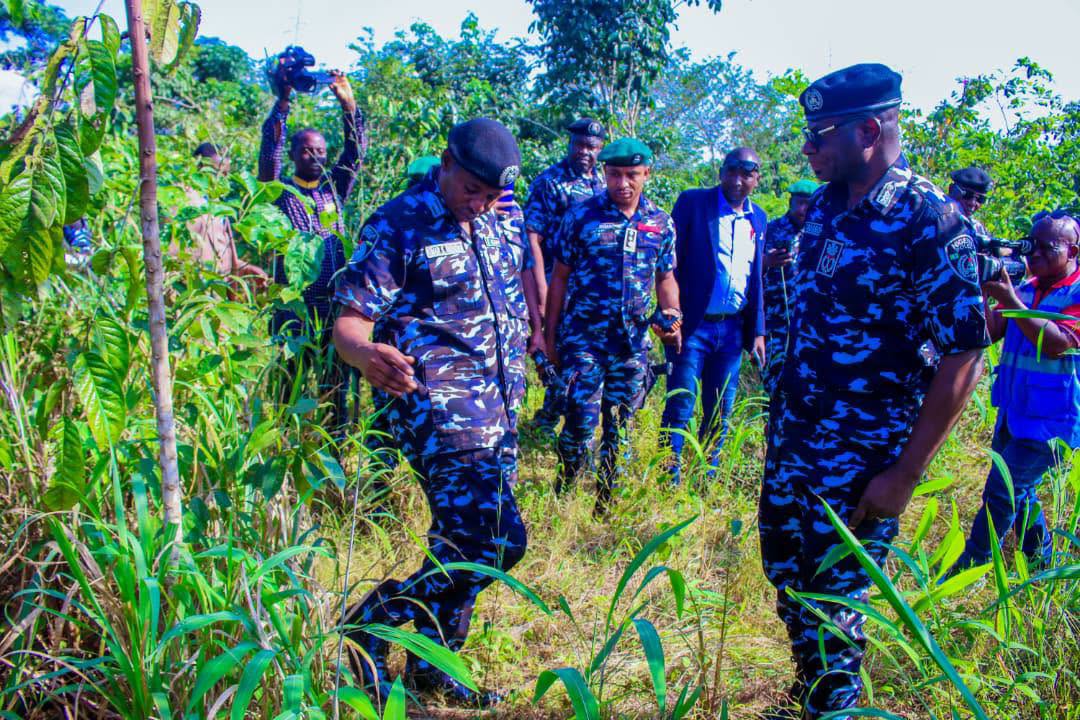 Police intensify search for abducted corps members